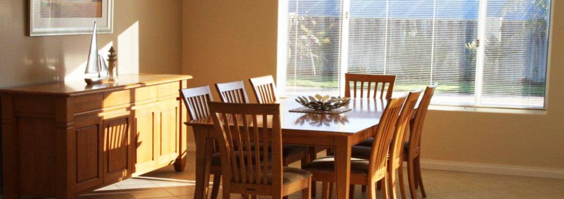 Simply_Heaven_Holiday_Accommodation_Perth_Castaway_dining_area_web