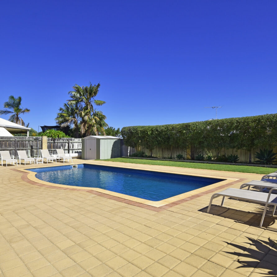 Fancy a dip in this sparkling below ground pool  perth holiday stays Fancy a dip in this sparkling below ground pool