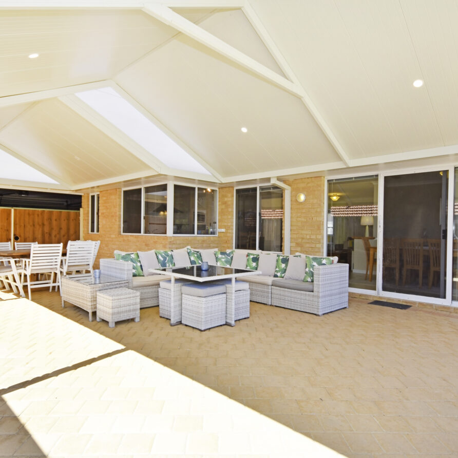 Ample space to chill  perth holiday stays Ample space to chill