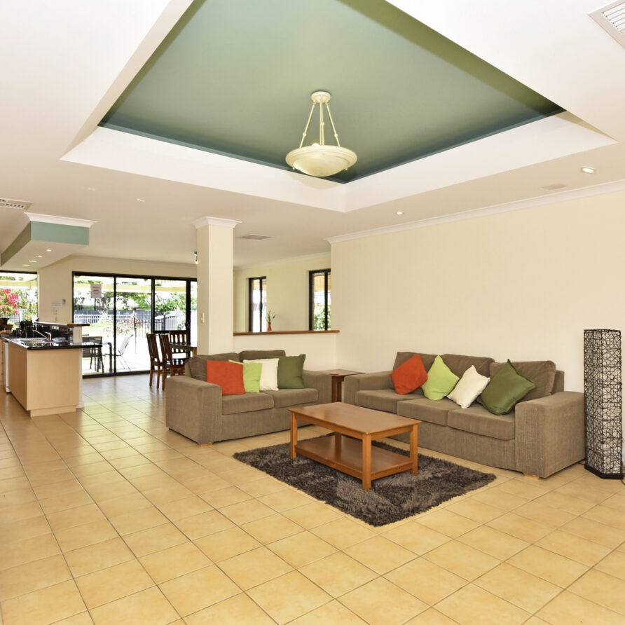 Large family lounge  perth holiday stays Large family lounge