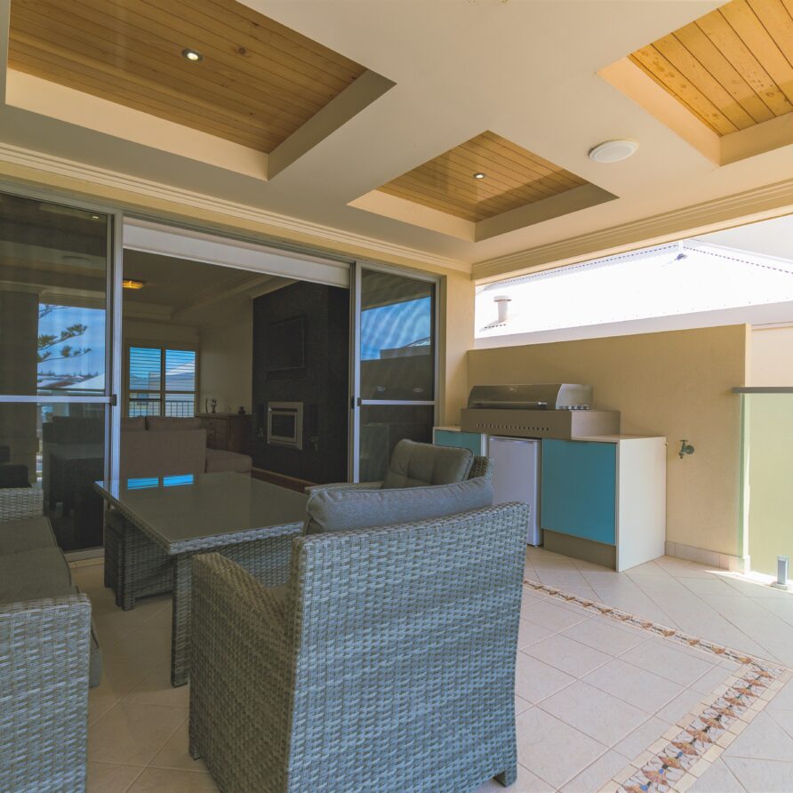 Balcony with gas bbq