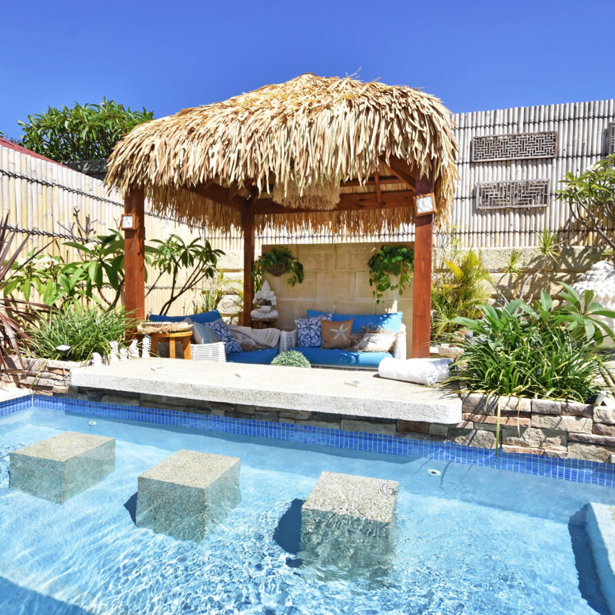This amazing pool has a swim up bar  perth holiday stays This amazing pool has a swim up bar