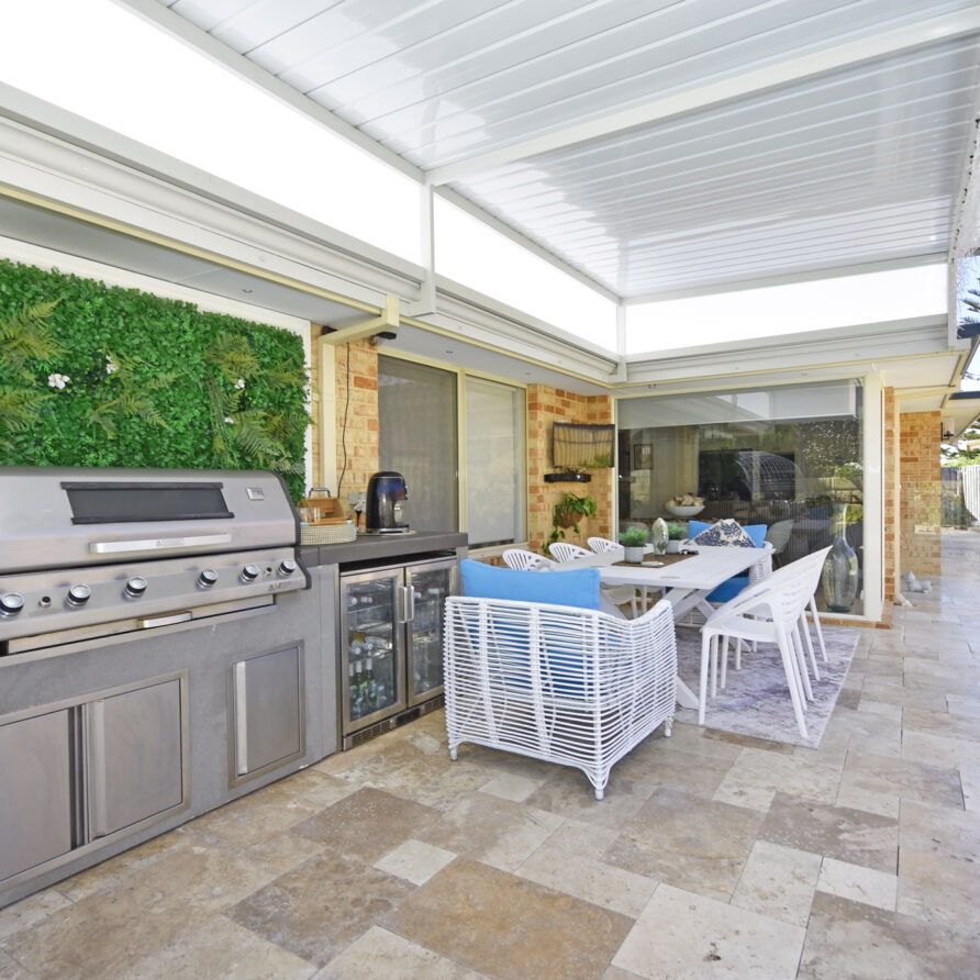 Bbq in style  perth holiday stays Bbq in style