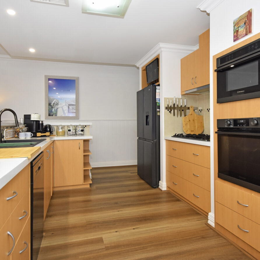 Kitchen area  perth holiday stays Kitchen area