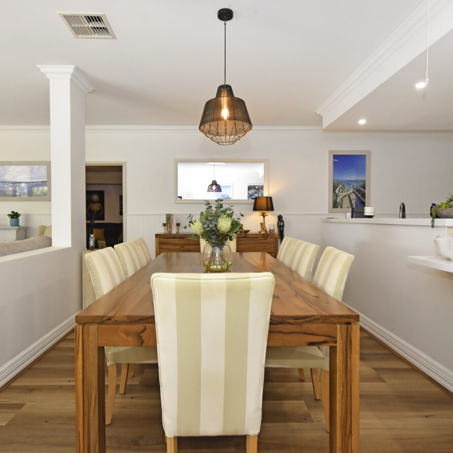 Enjoy a home cooked meal and chat about your day  perth holiday stays Enjoy a home cooked meal and chat about your day
