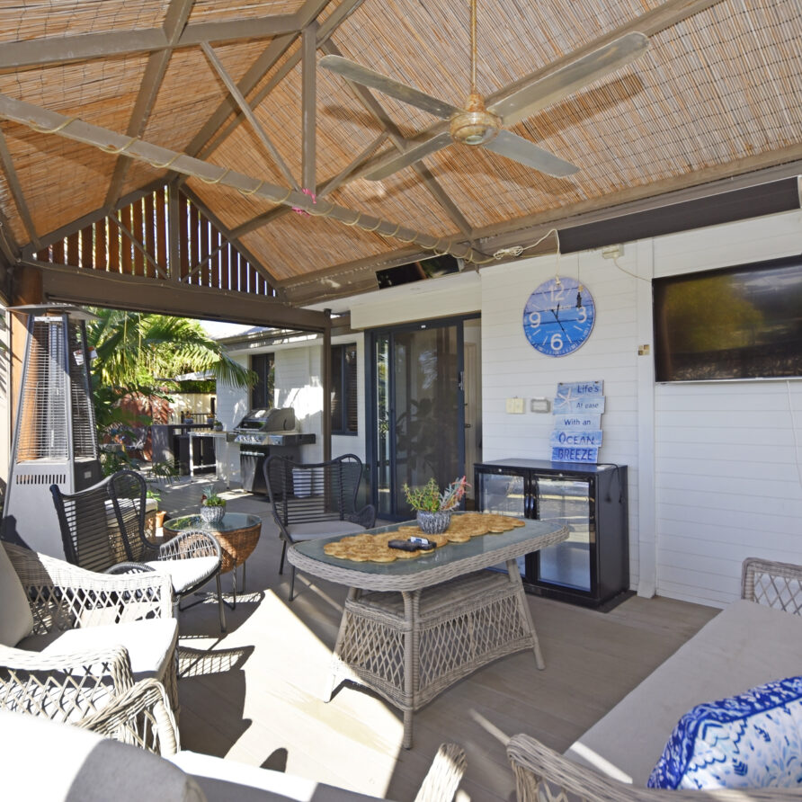 Chill in style  perth holiday stays Chill in style