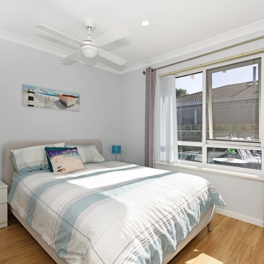 Bedroom three with double bed  perth holiday stays