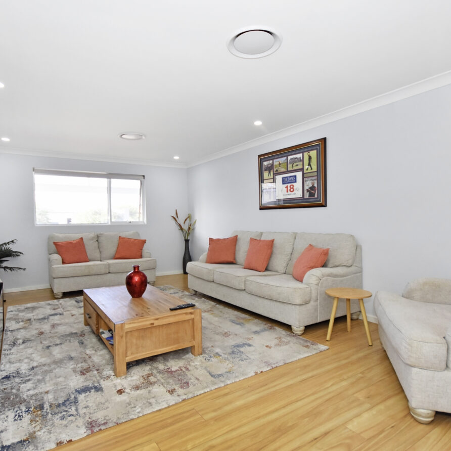 Tv lounge  perth holiday stays